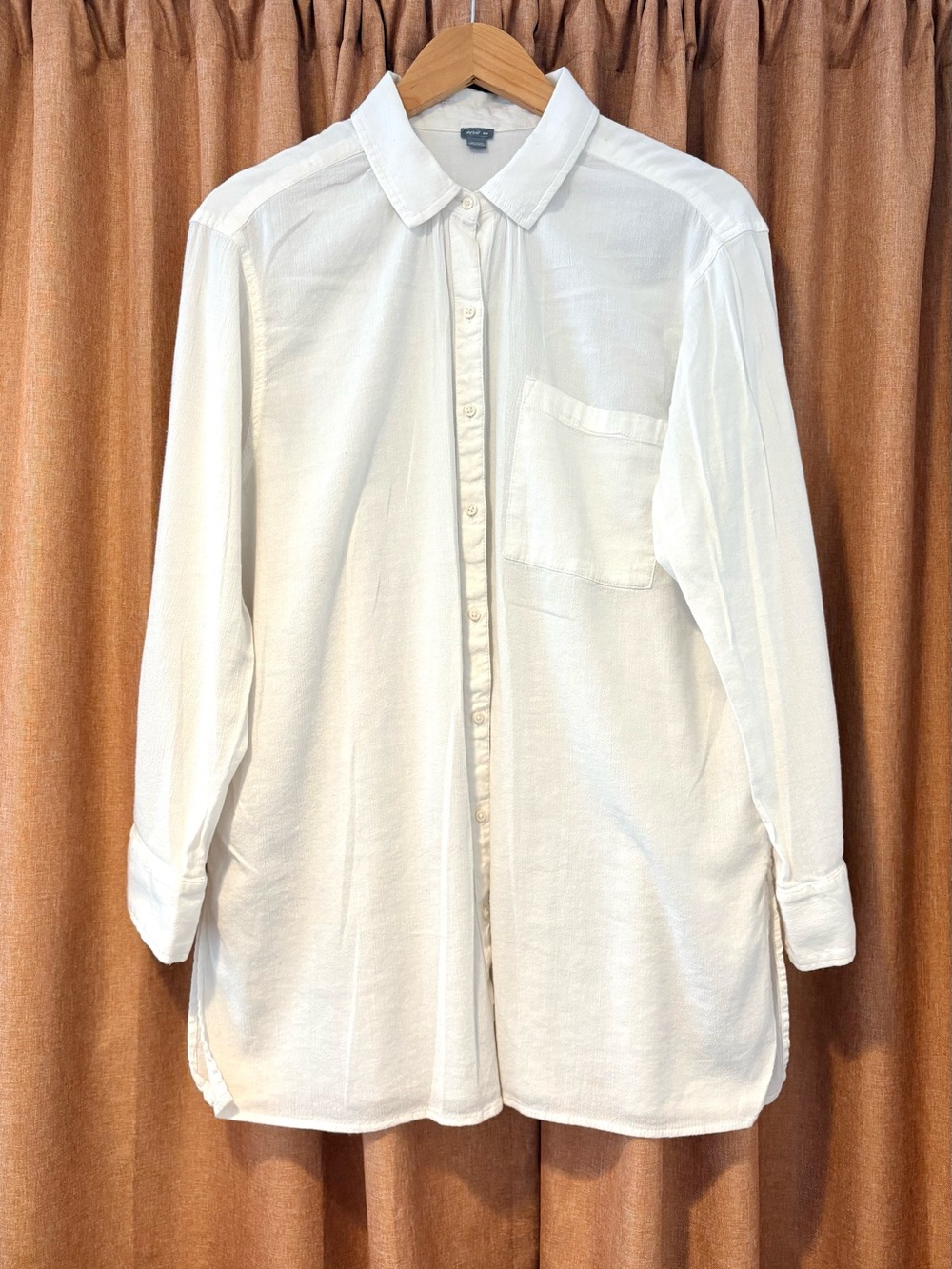 Aerie Women’s White Long-Sleeve Button-Up Shirt/Swimsuit Cover-up, Size M
